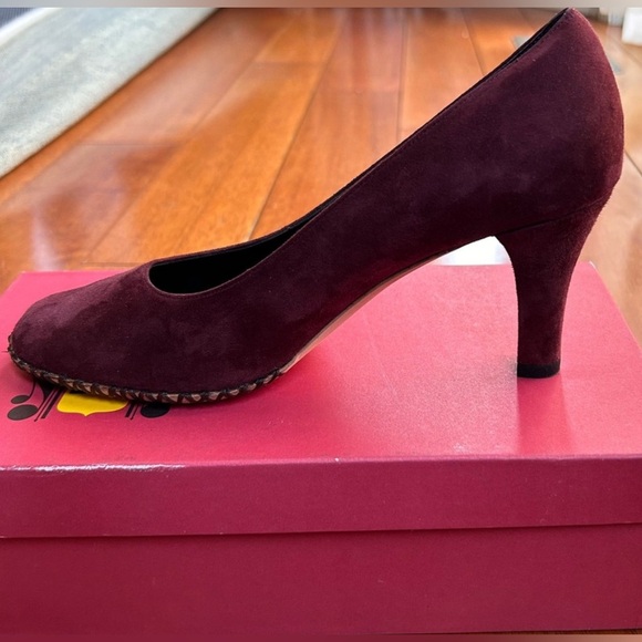Van Eli Burgundy Suede Leather Round Toe Classic Heel Pumps Women's Size 8M - Picture 1 of 10